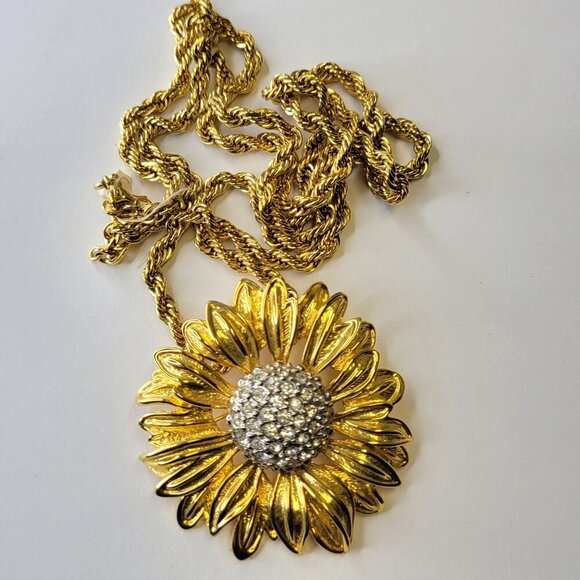 Vintage Gold Plated Sunflower Brooch - Picture 8 of 11